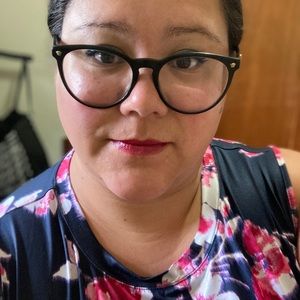 Meet your Posher, Tarah